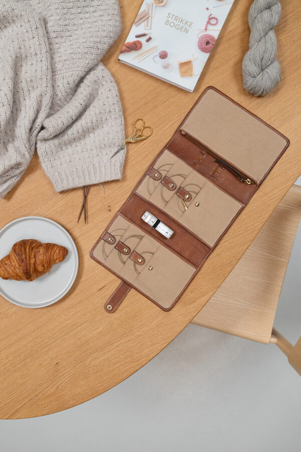 Project 7 - Walnut/Gold