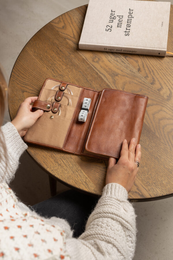 Project 7 - Walnut/Gold